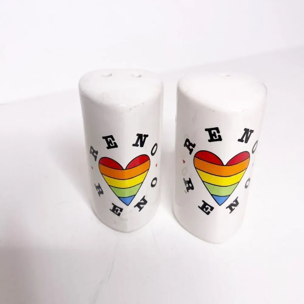 Vintage Reno Nevada Salt & Pepper Shakers Rainbow Heart Kitschy Tourist‎